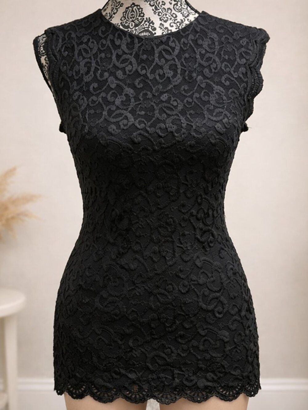 Kimichi Blue Black Lace Mini Dress  Sleeveless Scalloped Hem  Fitted Silhouette